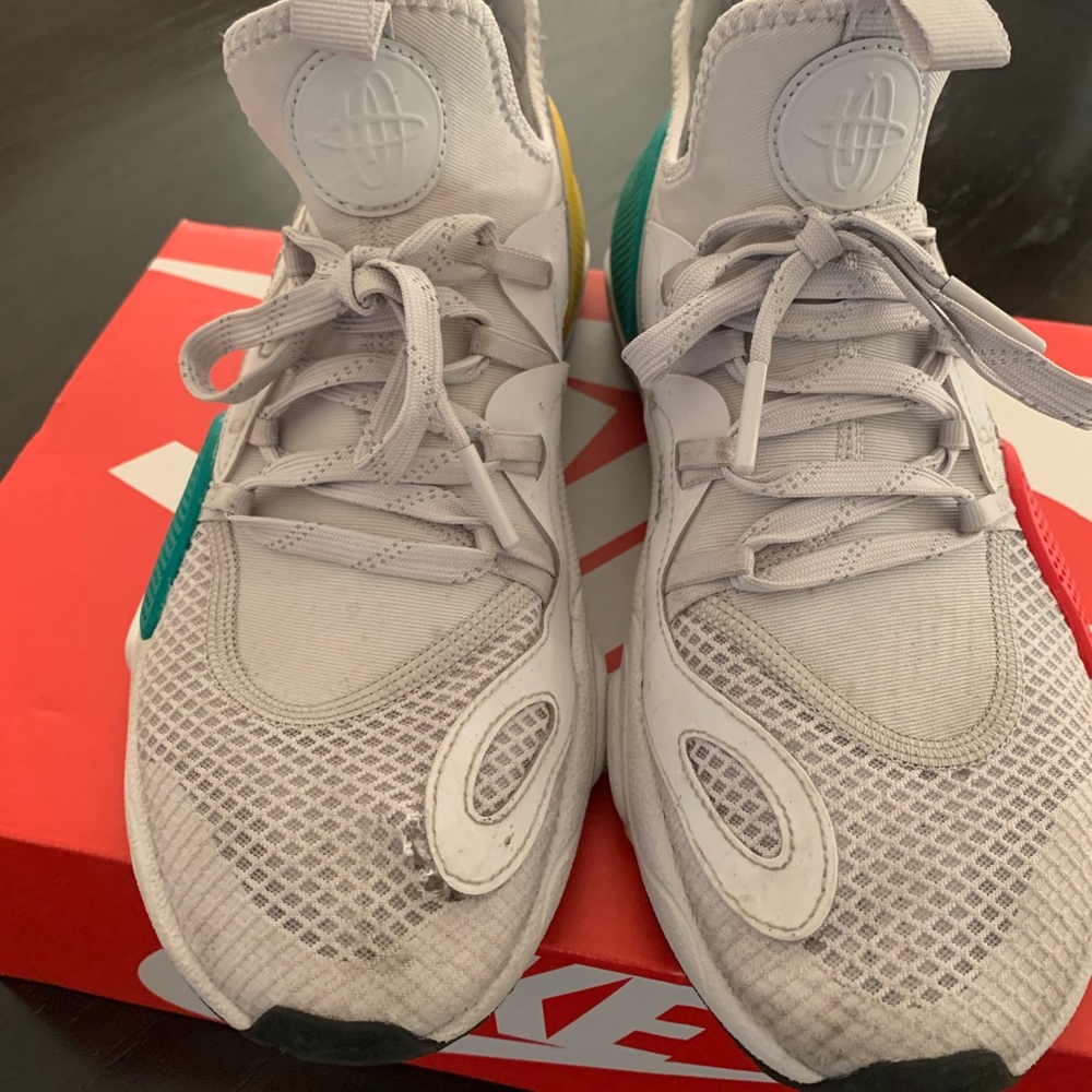 Men’s 8.5/ Women’s 10 Huarache Sneakers